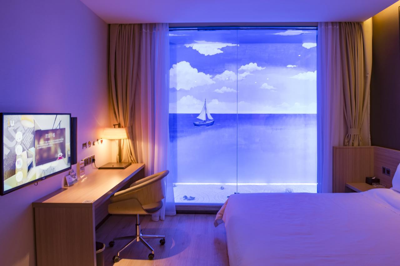 Iu Hotel Shenyang Railway Station Sk Transfer Center Exteriör bild